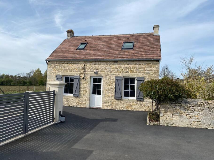 Jolie Maison Pour 4 A 6 Personnes Ellon エクステリア 写真